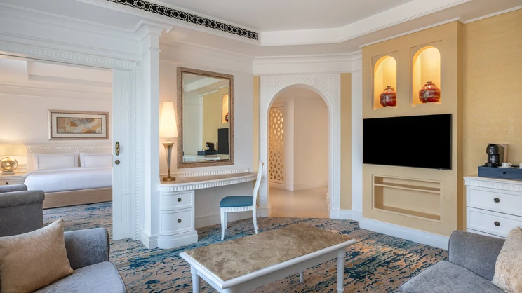 Al Habtoor Grand Resort, Autograph Collection
